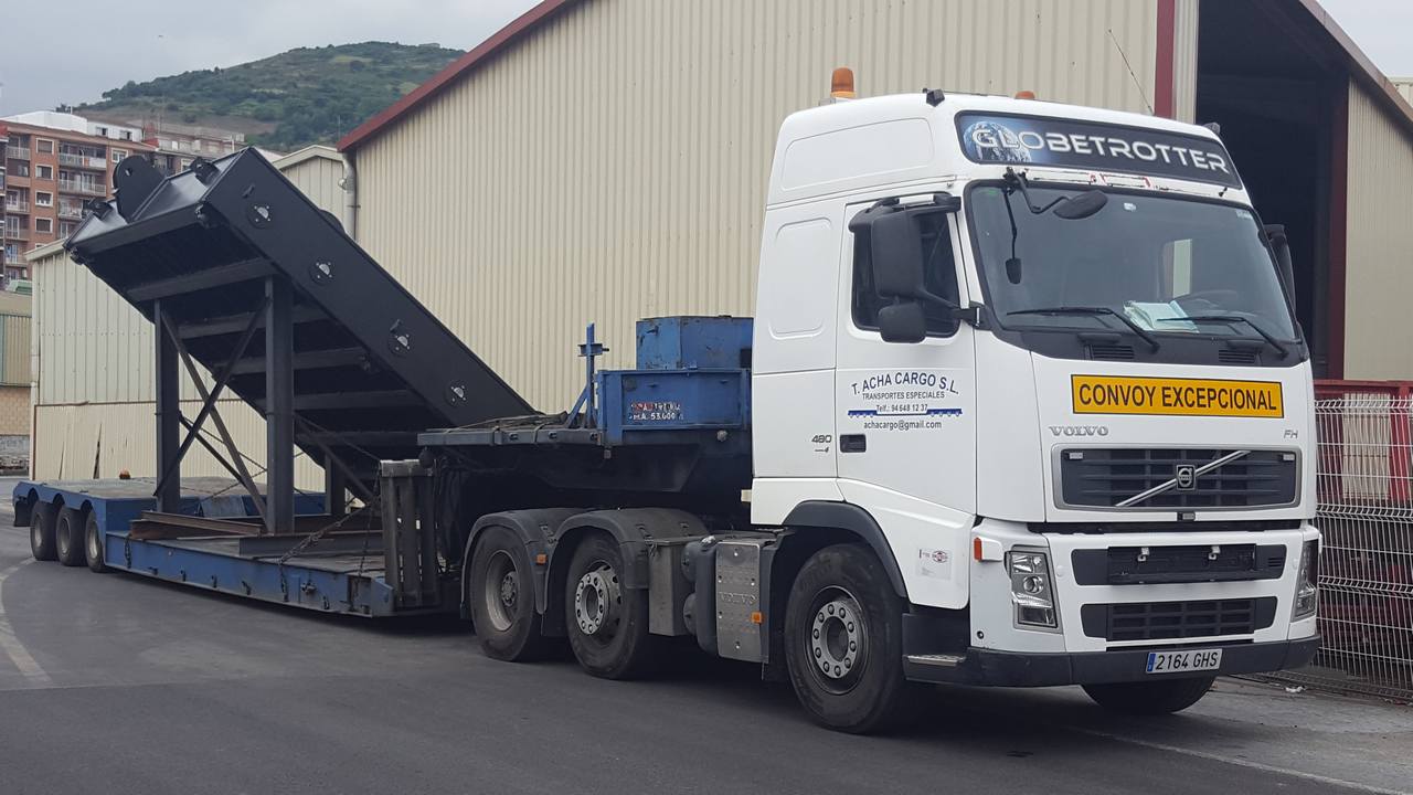 almacenaje y transporte especial hasta el puerto de Santander